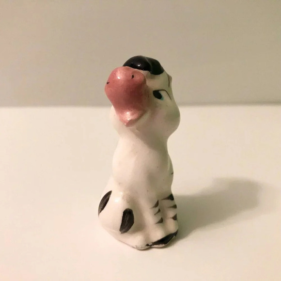 Vintage Tiny Zebra Ceramic Figurine Japan 2.25 Inch Tall  Collectible Figure - Picture 3 of 11